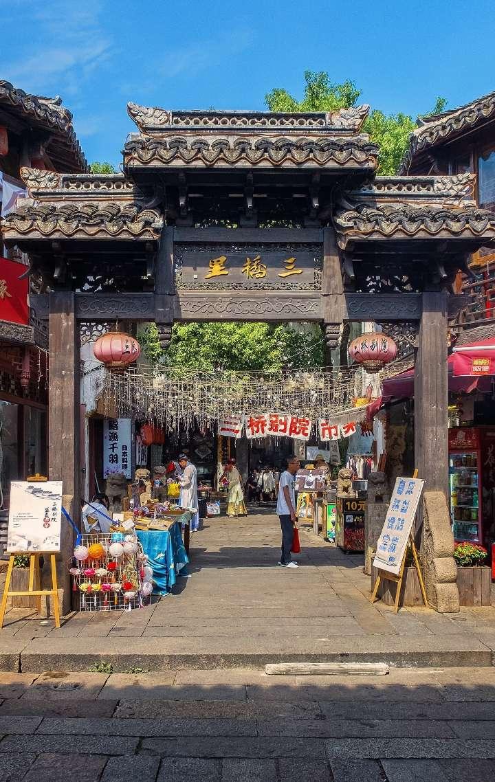 现役连续进季后赛次数：勇士三核排不上号，老詹注定无法超越登哥